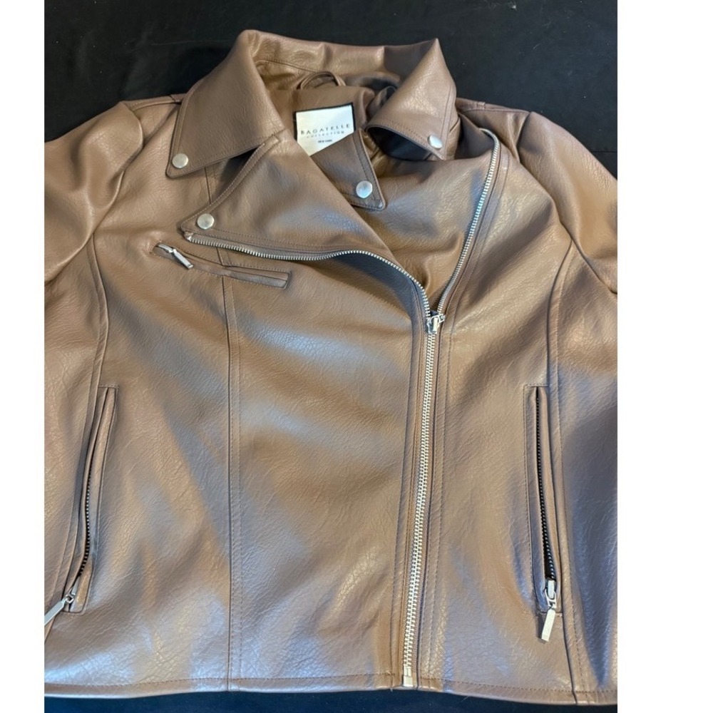 Bagatelle Collection Womens Taupe Faux‎ Leather Moto Biker Jacket Brown Large - Picture 3 of 10